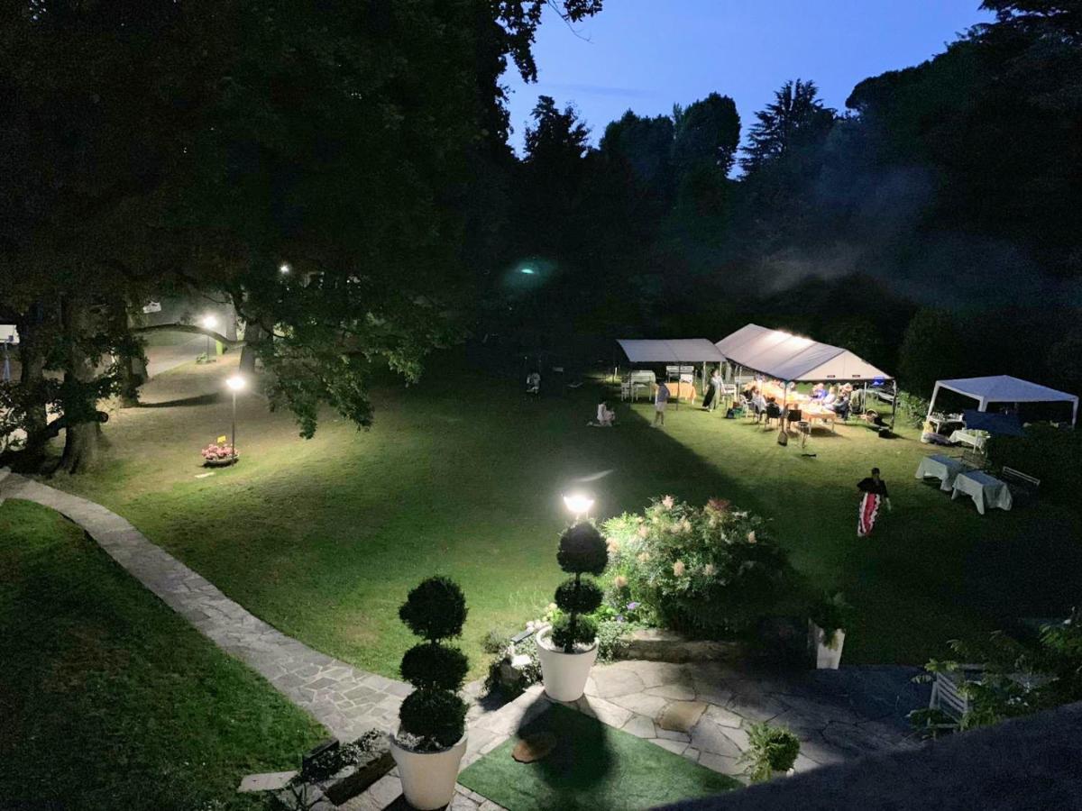 "La Selvetta" Bed And Breakfast Buguggiate Экстерьер фото