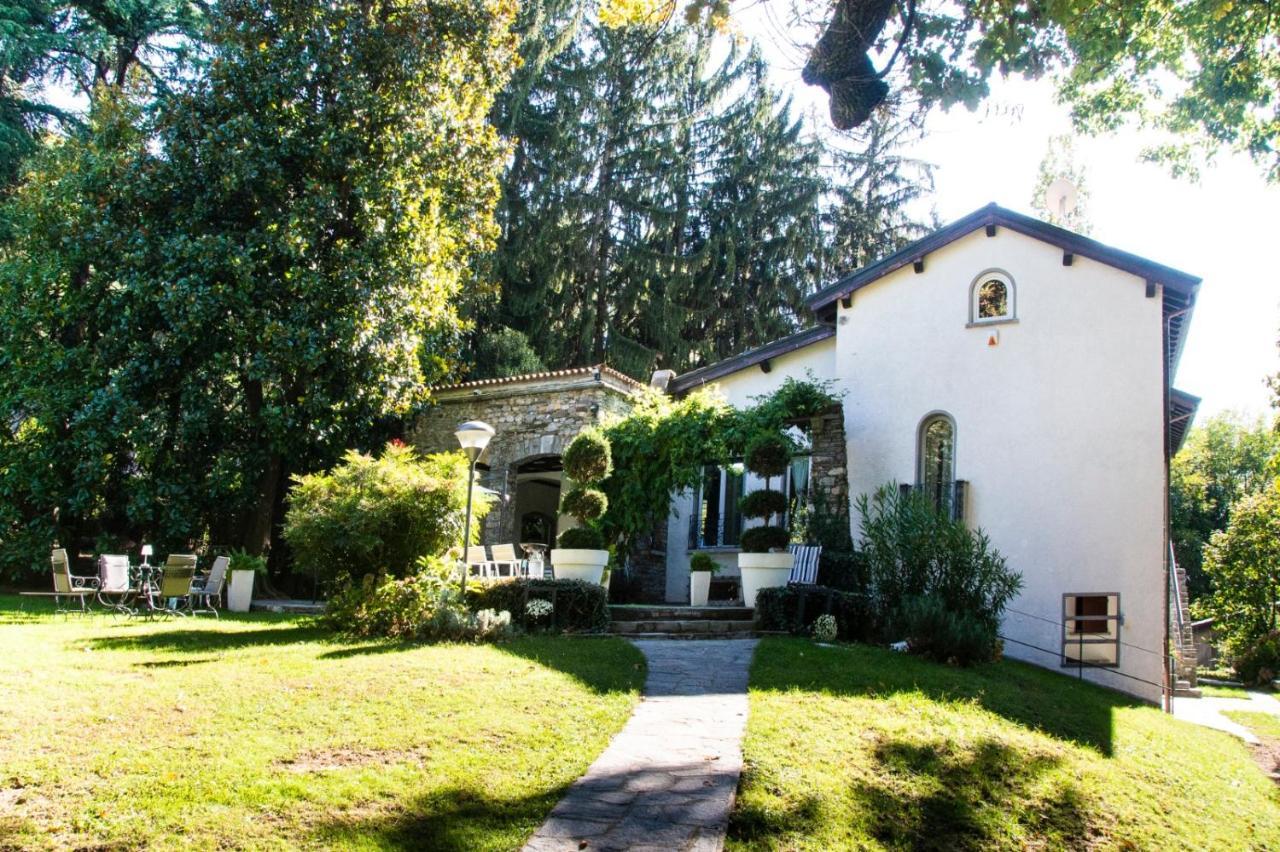 "La Selvetta" Bed And Breakfast Buguggiate Экстерьер фото