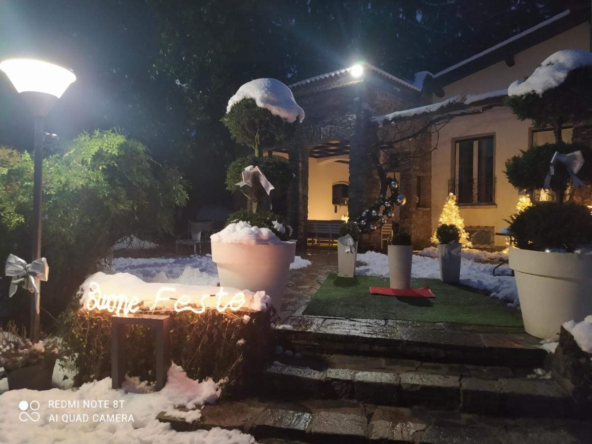 "La Selvetta" Bed And Breakfast Buguggiate Экстерьер фото