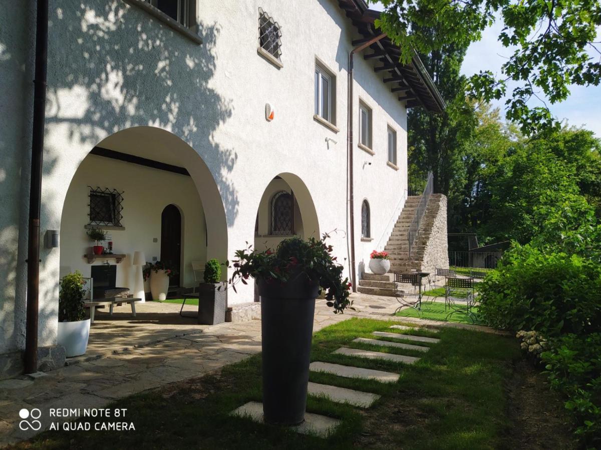 "La Selvetta" Bed And Breakfast Buguggiate Экстерьер фото